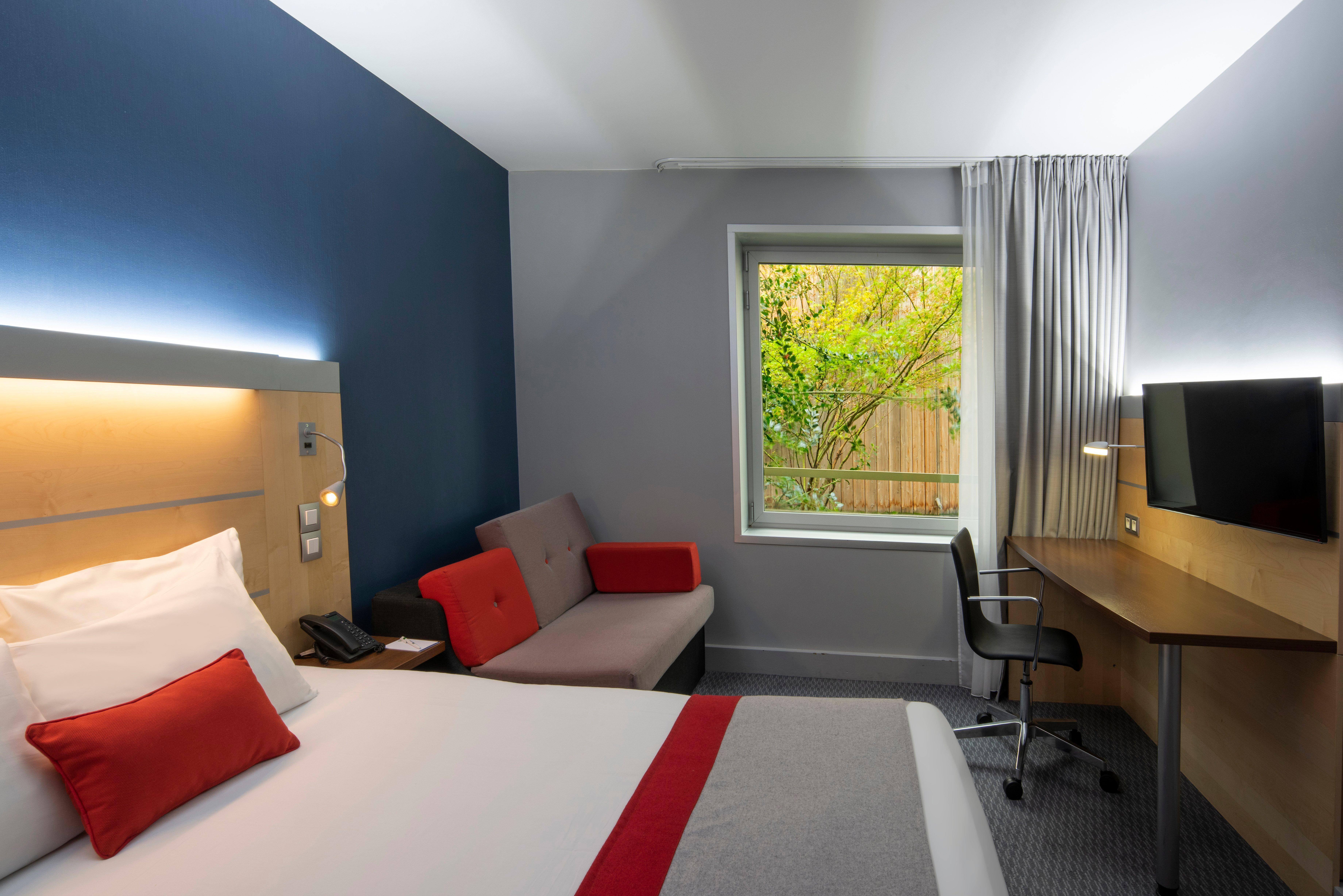 Holiday Inn Express Paris-Canal De La Villette, An Ihg Hotel מראה חיצוני תמונה